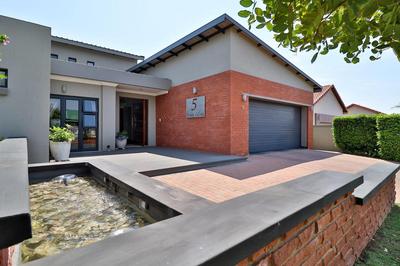 House For Rent in Retire at Midstream, Centurion